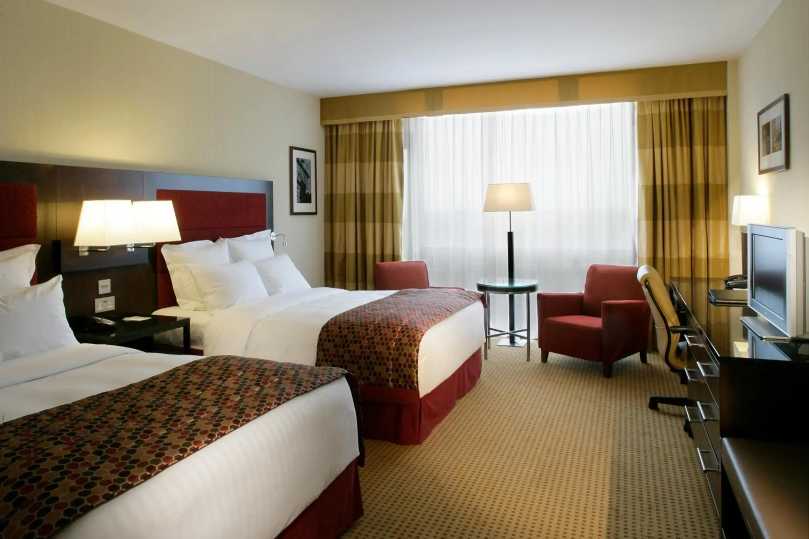 Pillo Hotel & Leisure Club