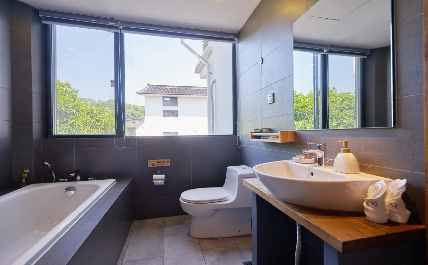 Hangzhou West Lake Yueshang Yunshe Boutique Homestay