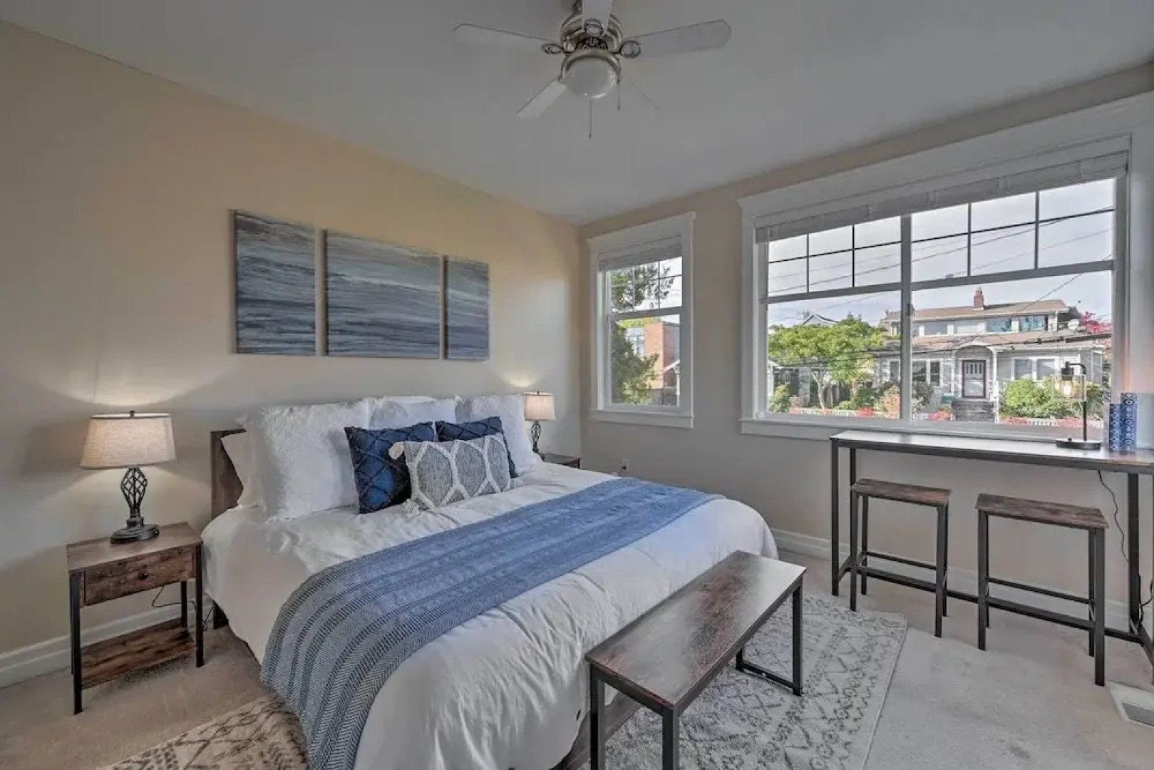 Sunny Seattle Home w/ Deck ~ 6 Mi to Downtown