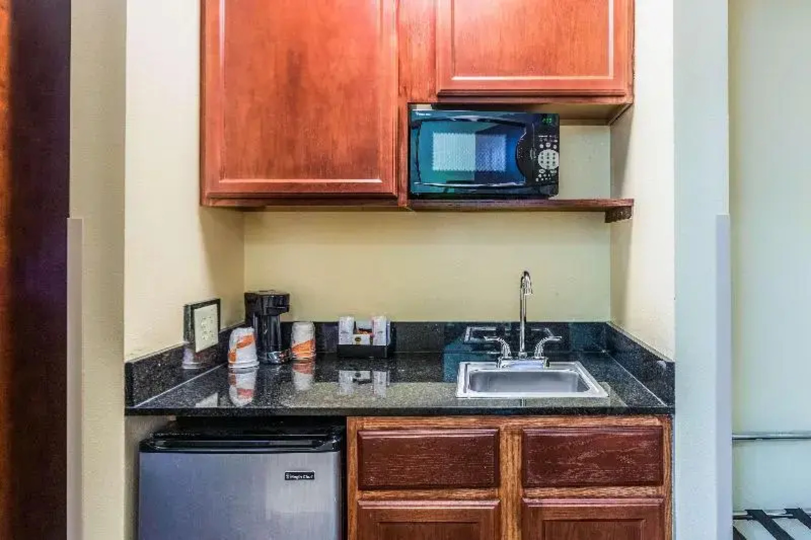 Comfort Inn and Suites North Aurora