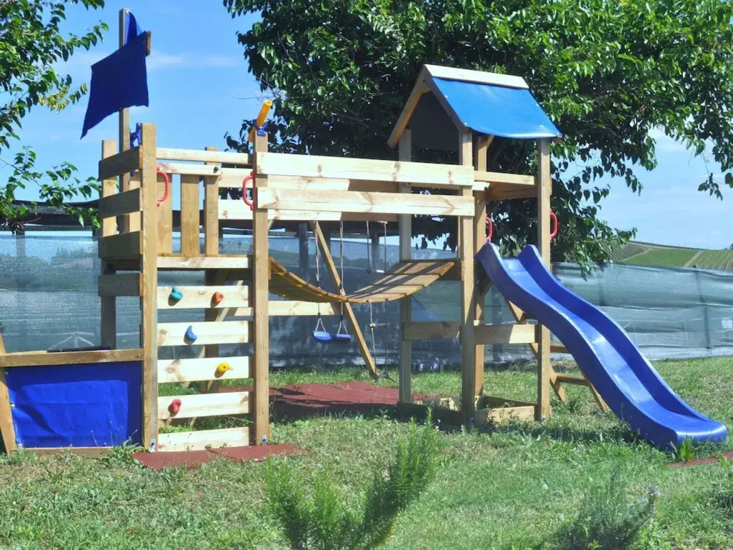 Charming Apartment in Ascoli Piceno Near Village