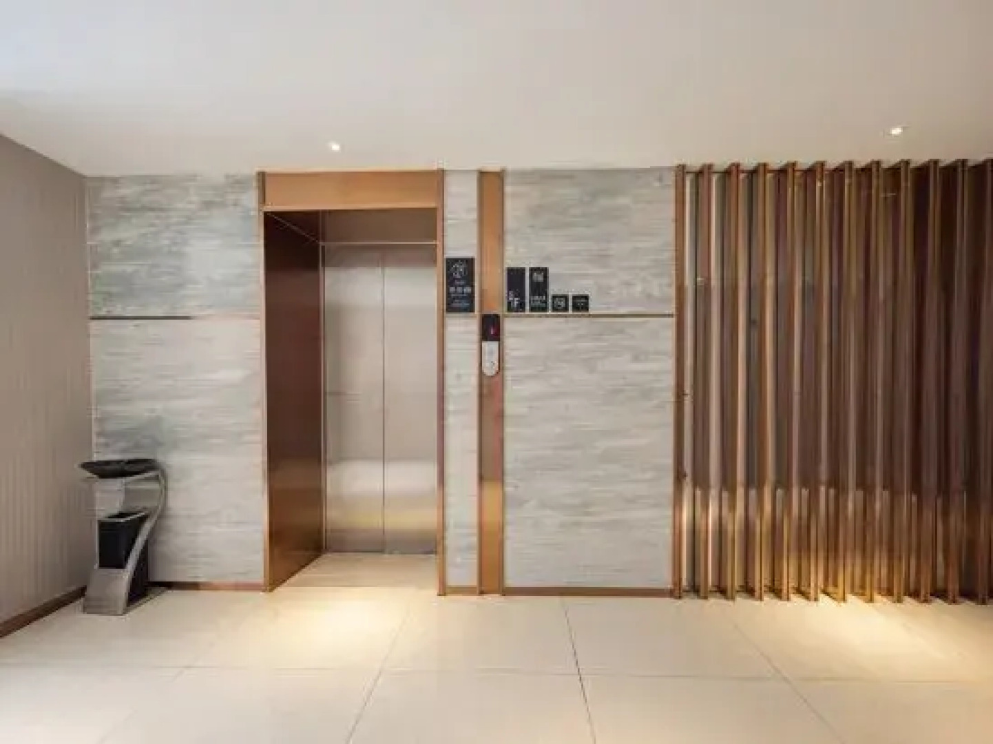 City Comfort Inn (Yingcheng Central Plaza Store)