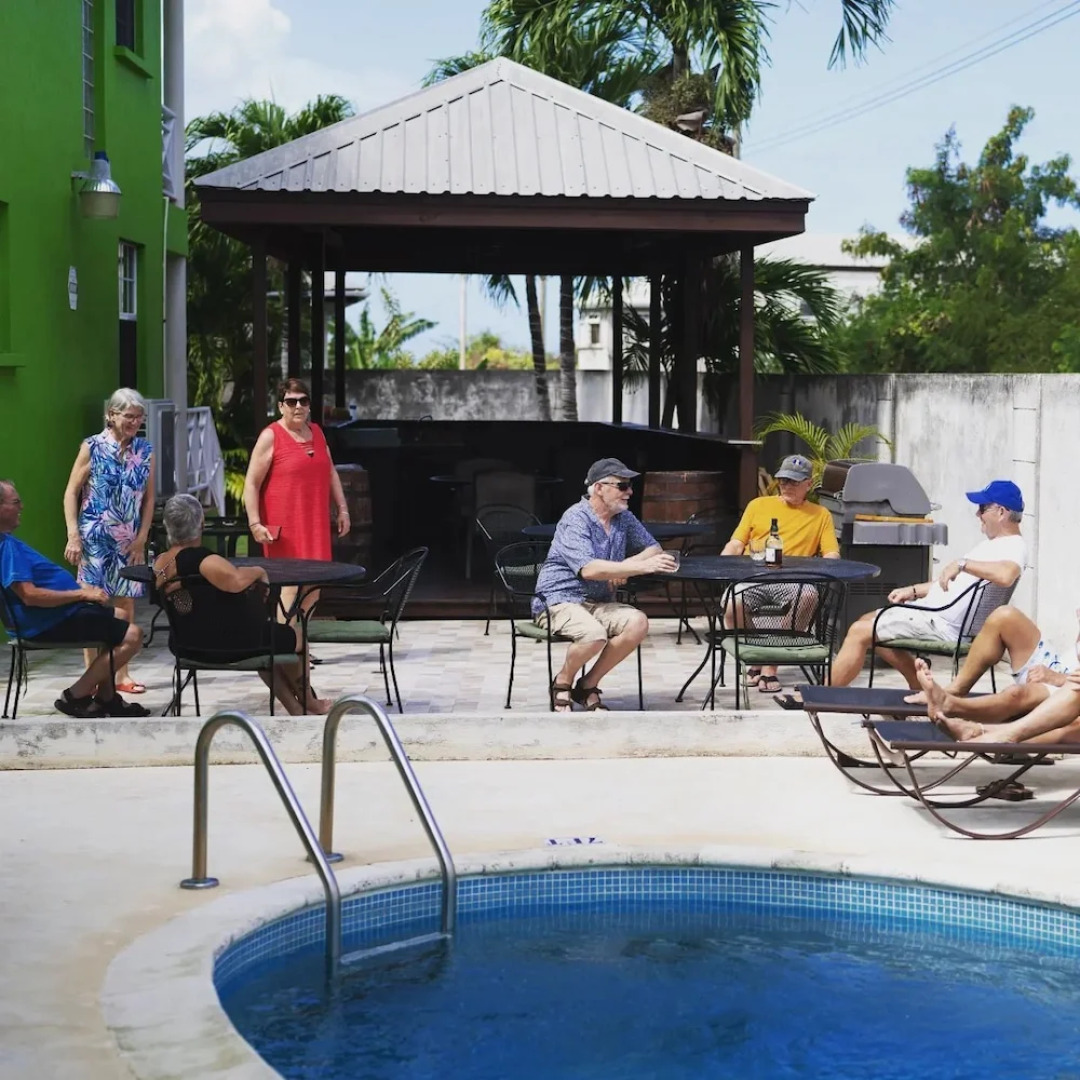 Two Bedroom Apartment With Pool Located Near the Beach and Kensington Oval