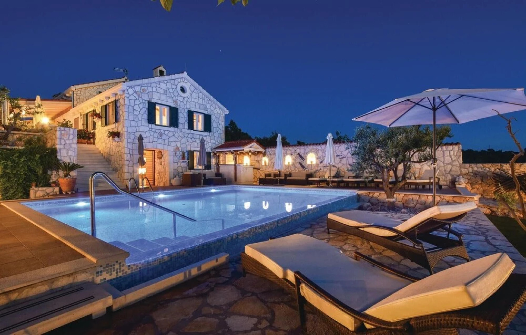 Amazing Home in Razanj With Sauna, Wifi and 6 Bedrooms