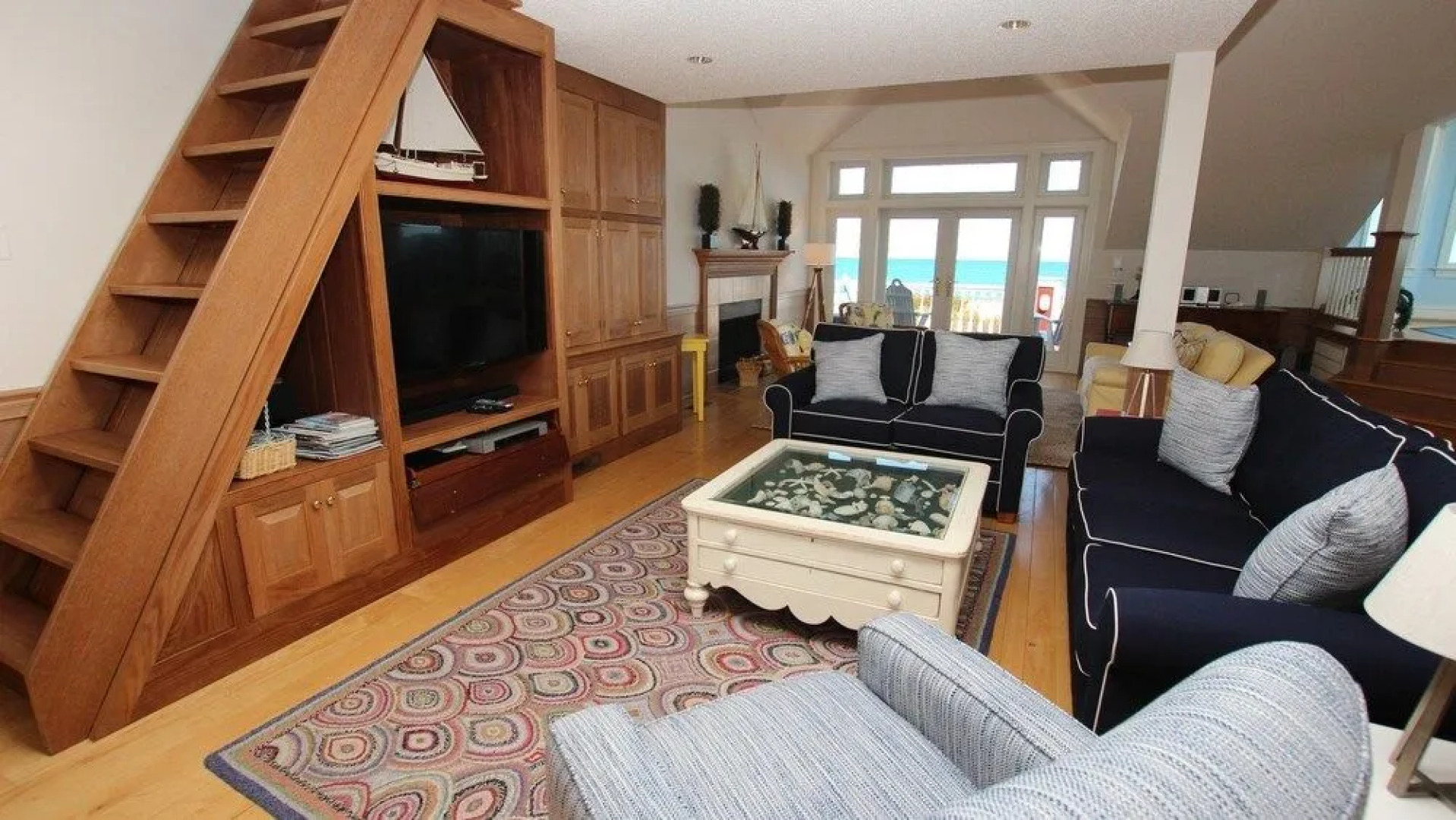 Life's a Beach - 6 Br Home