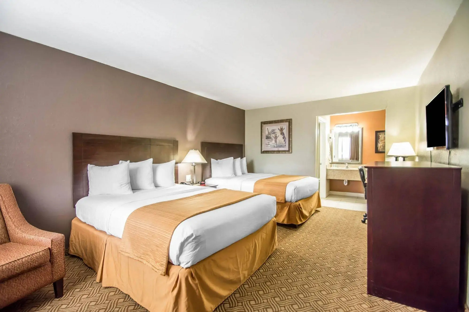 Quality Inn & Suites By the Parks