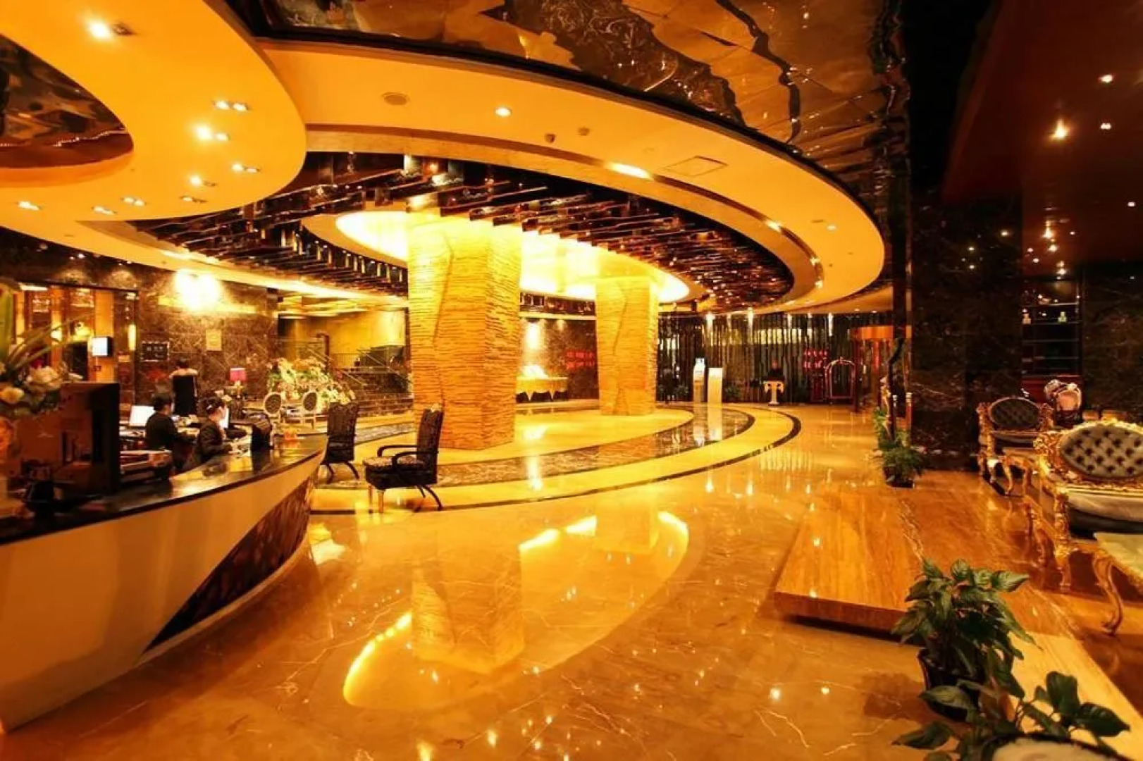 Pacific Prince International Hotel