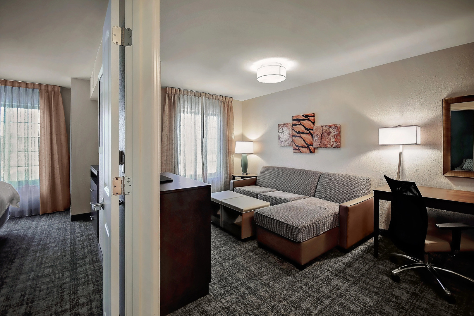 Staybridge Suites Holland by IHG