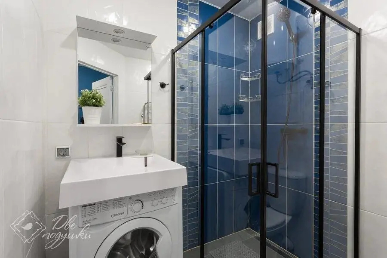 Две подушки на ул. Мальцева, д. 28