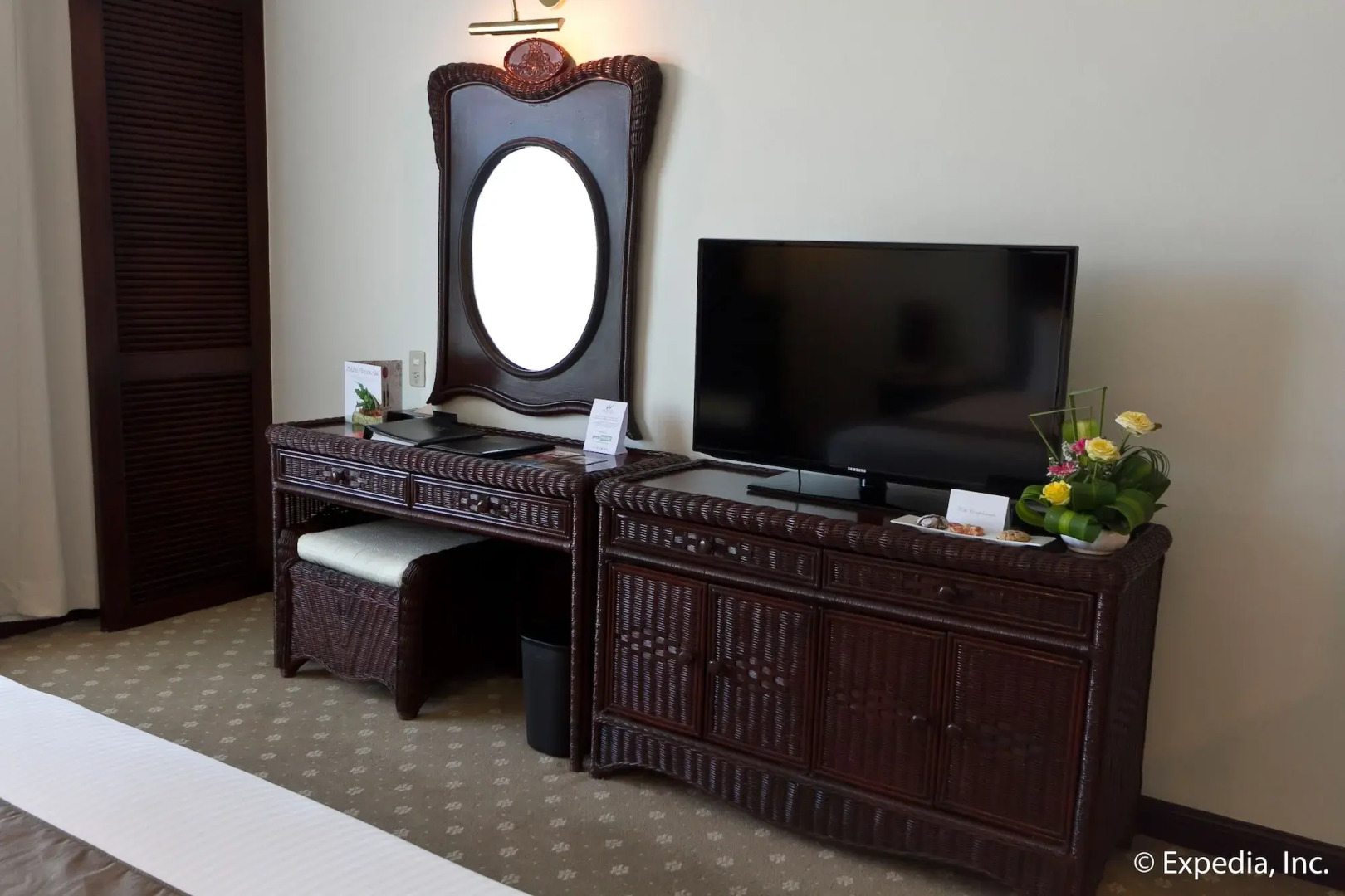 Waterfront Airport Hotel & Casino