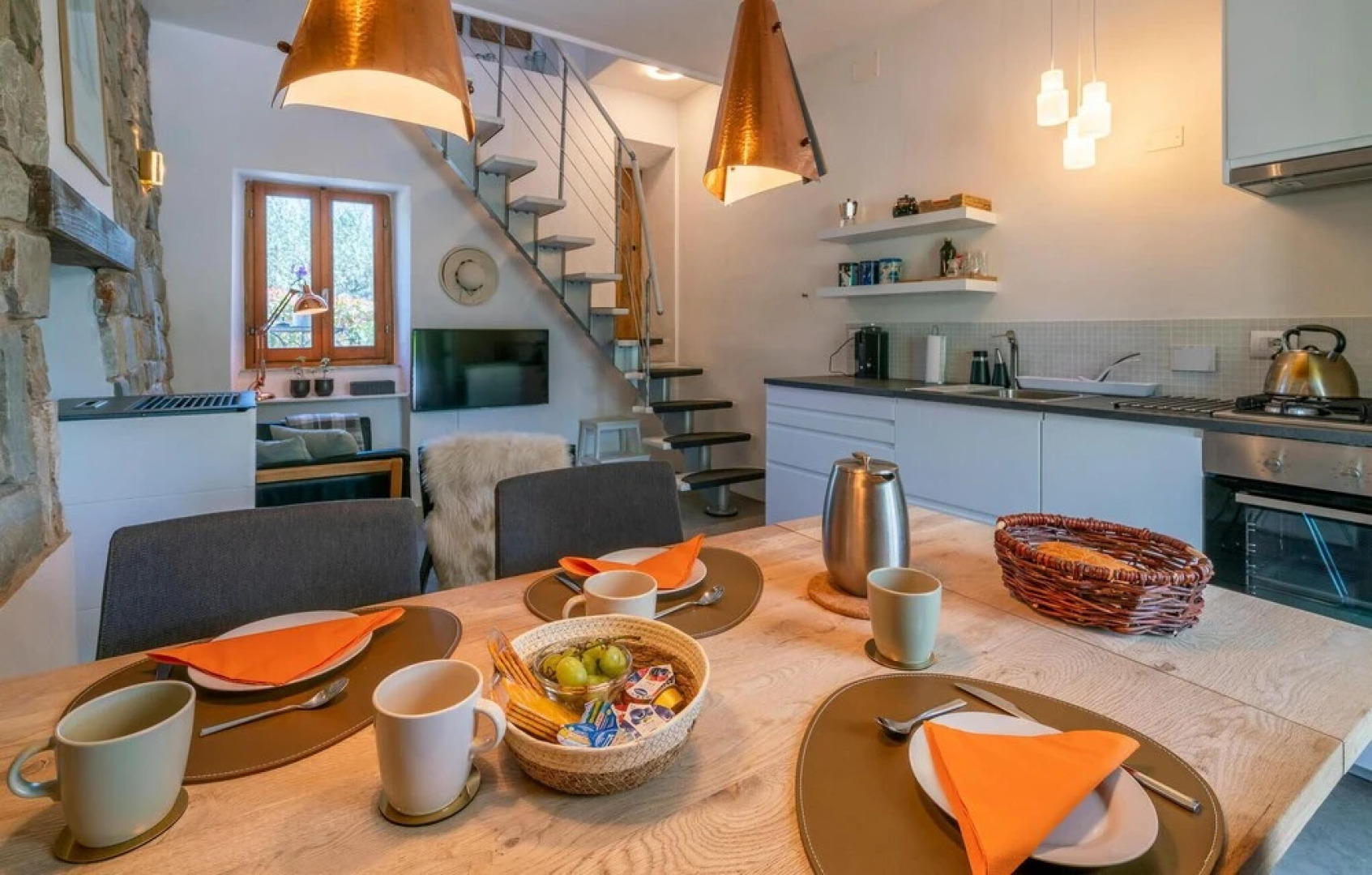 Amazing Home in Cascio, Molazzana With 2 Bedrooms and Wifi