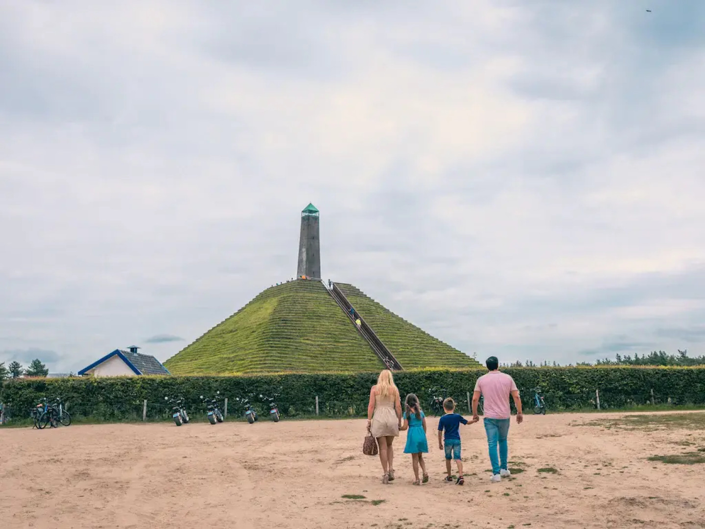 Cozy Chalet 20 km From Utrecht