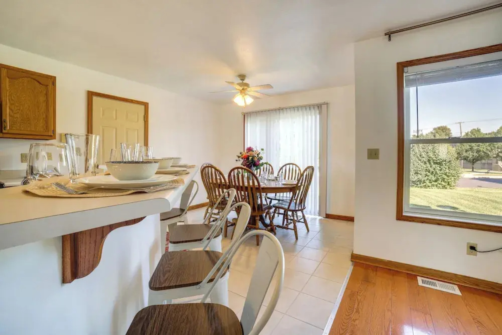 Game Day Ready Home w/ Yard: 4 Mi to Notre Dame