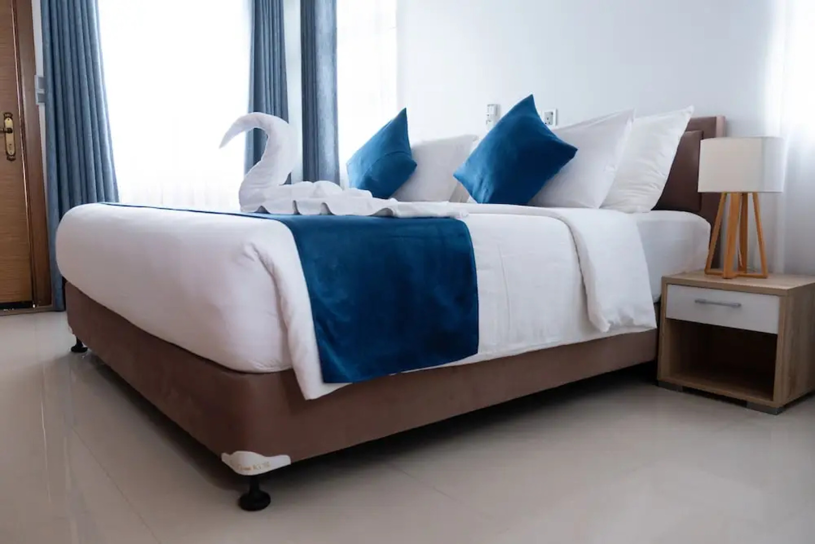 Reef Edge Thulusdhoo