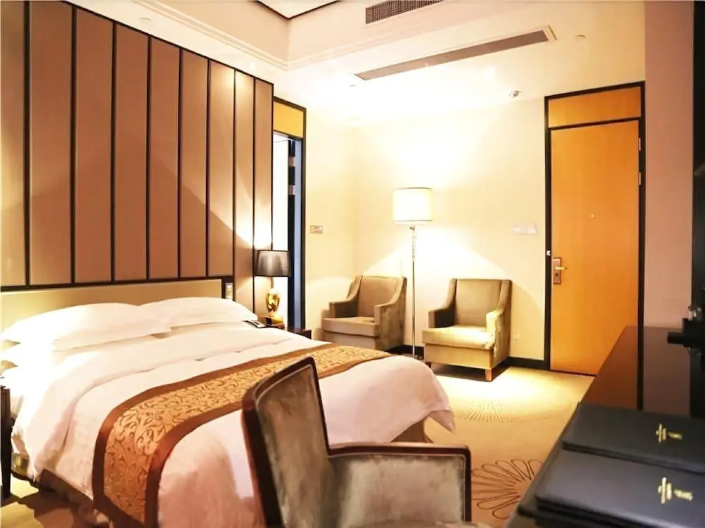 Jiuhua Jin Jiang International Hotel