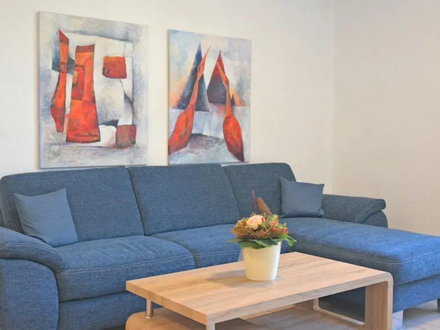 Tasteful Ground Floor Apartment with Terrace & Garden near Brilon