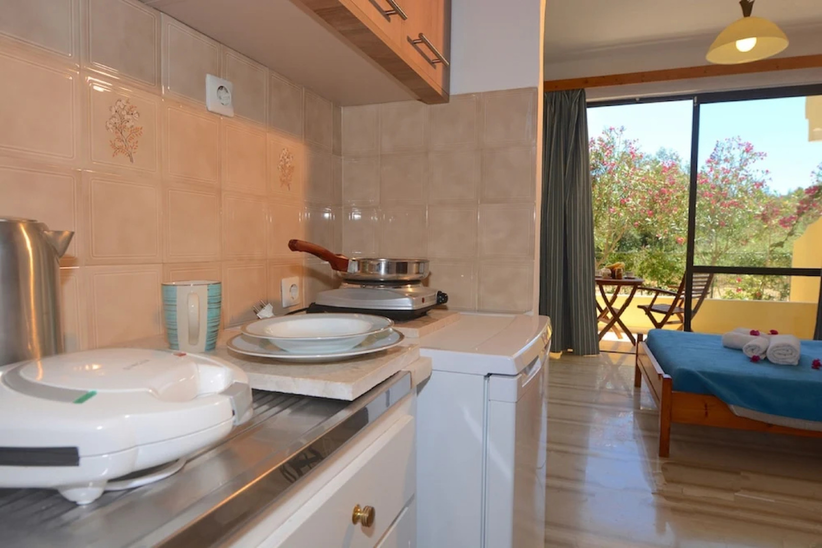 Alexandra Apartments