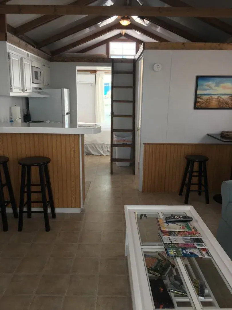 Mangrove Marina and Resort Aqualodge Houseboats