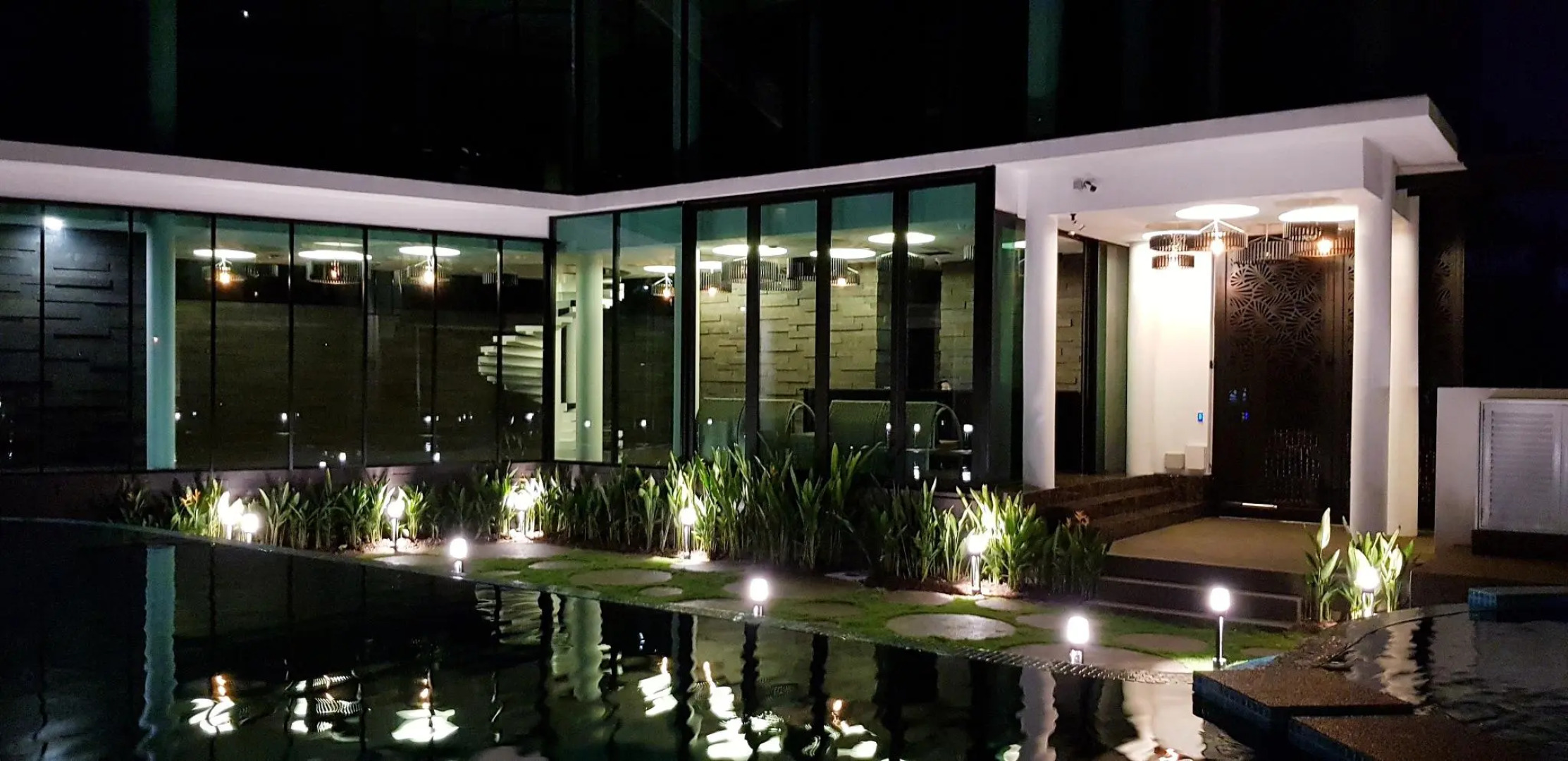 Hermitage Boutique House