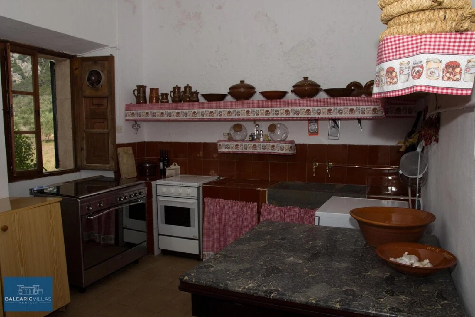 Villa With 6 Bedrooms in Orient, With Wonderful Mountain View, Private Pool and Furnished Terrace