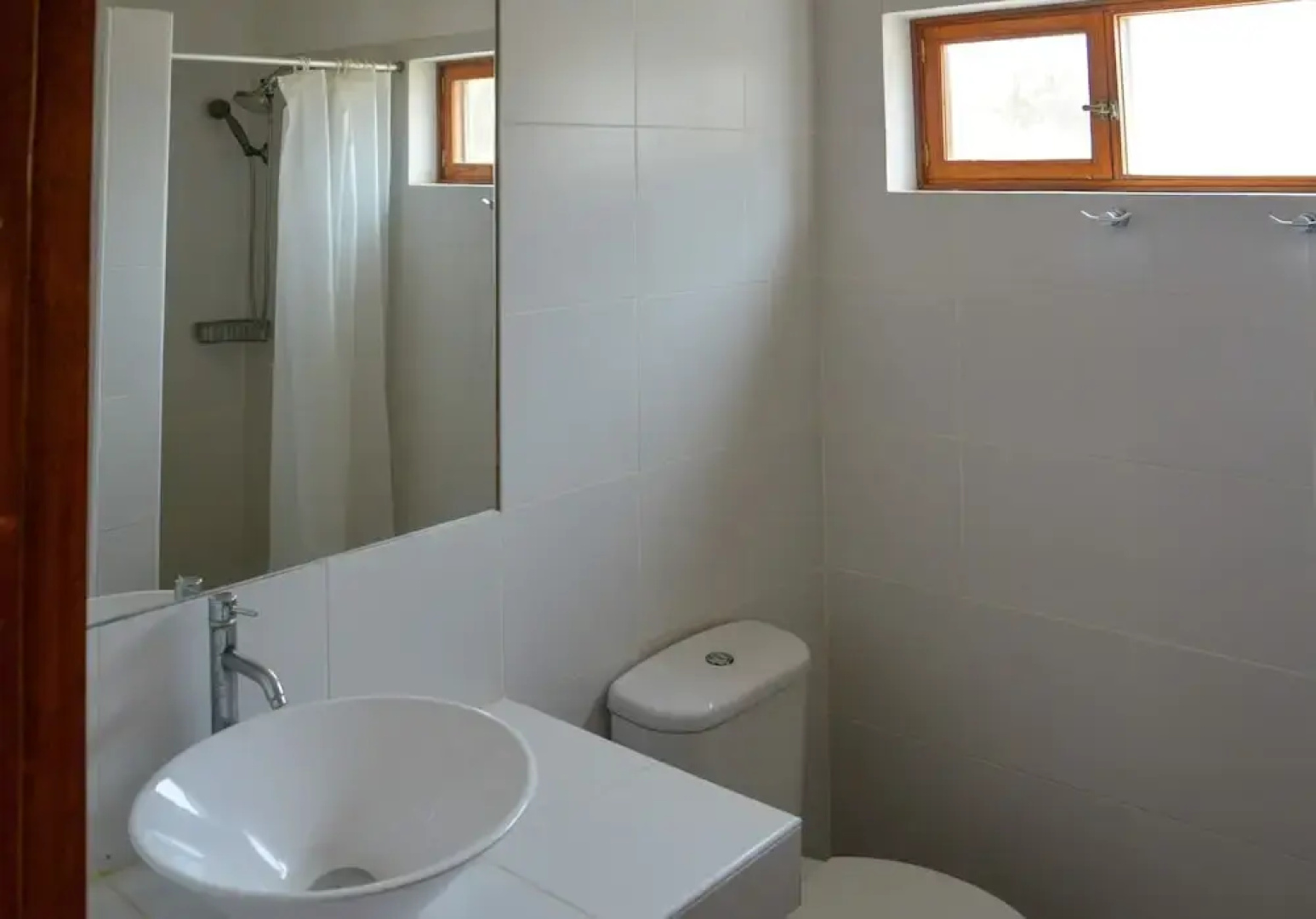 w Modern 5BR With Private Pool in Paracas