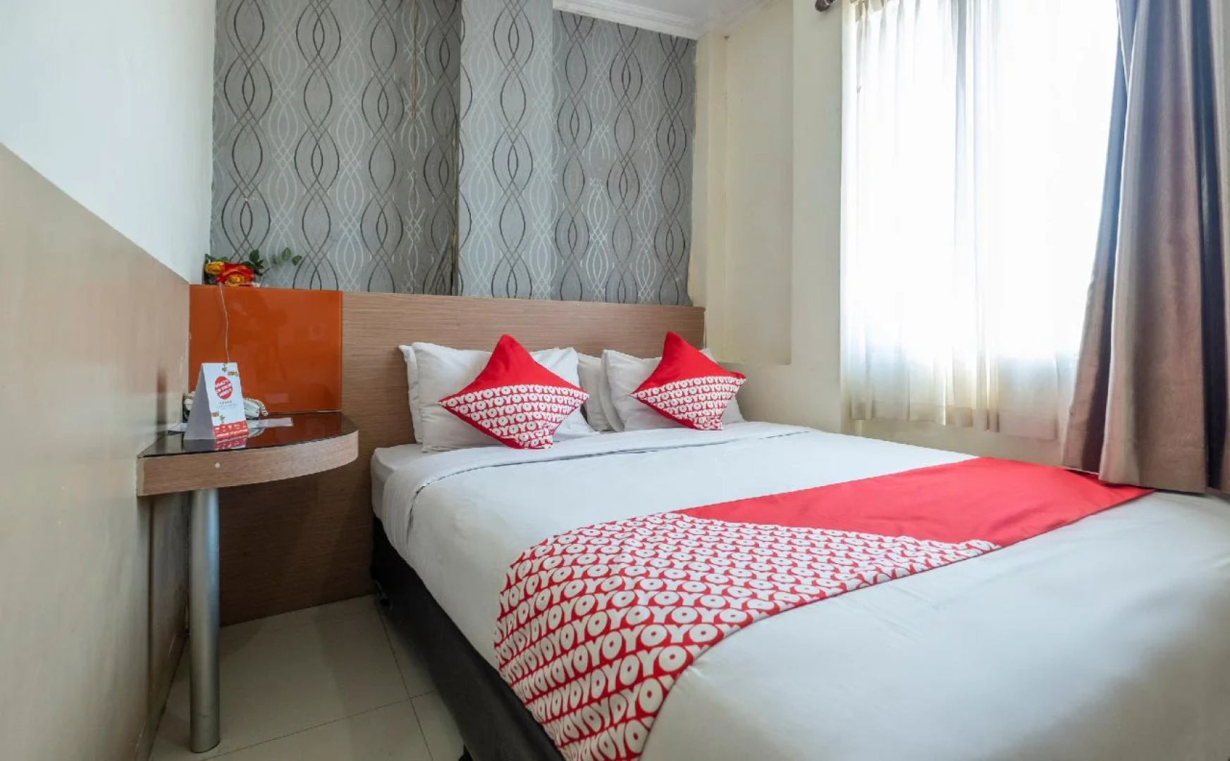 Urbanview Hotel Capital Makassar