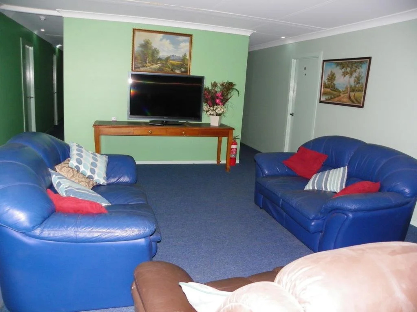 Mick's Accommodation Club