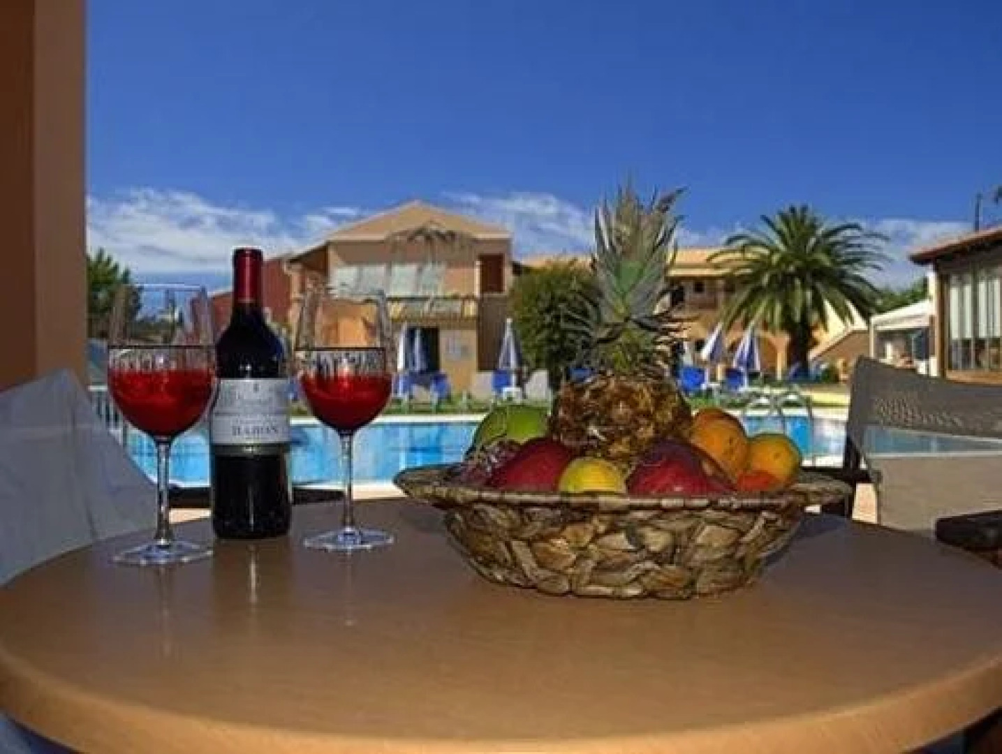 Koursaros Apartments