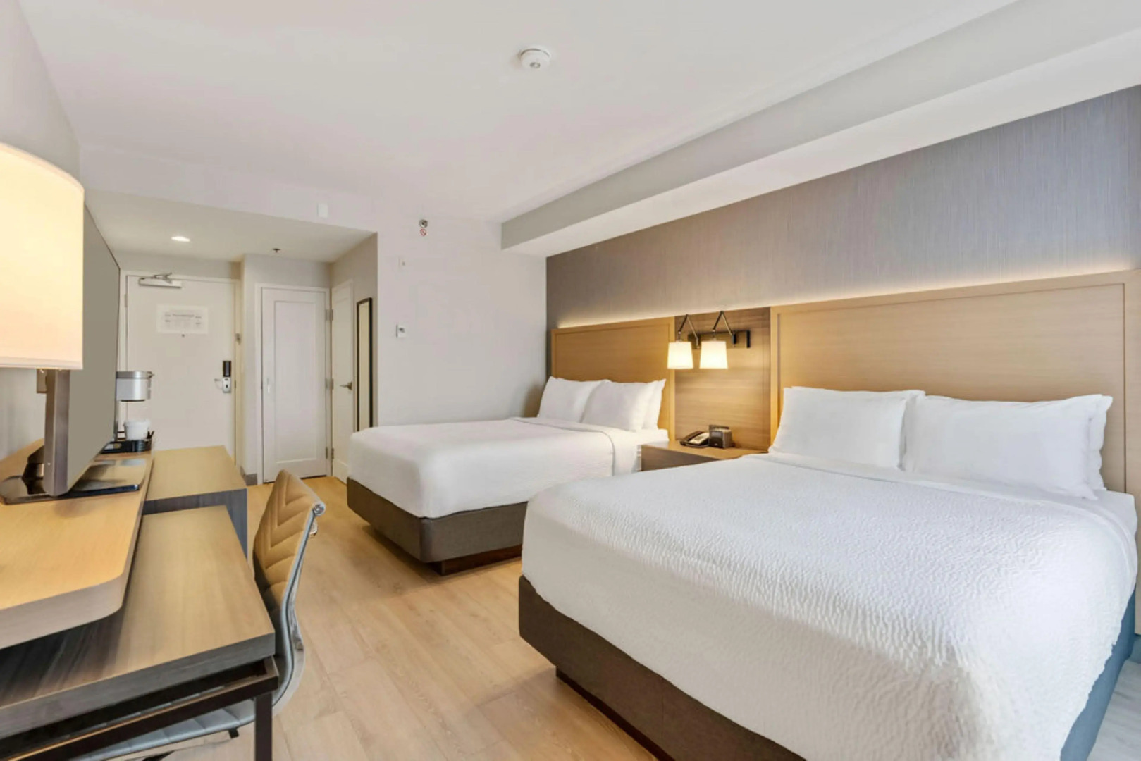 Holiday Inn Hotel & Suites Ottawa Kanata by IHG