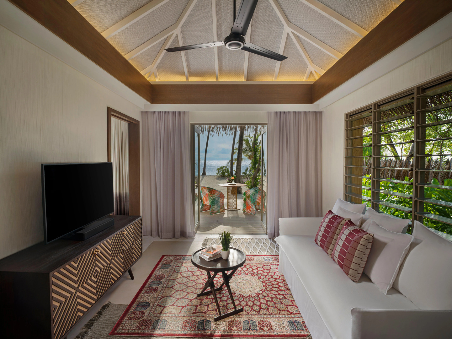 InterContinental Maldives Maamunagau Resort by IHG