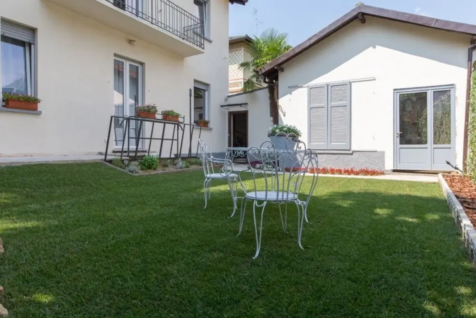 Maji Como Lake apartments