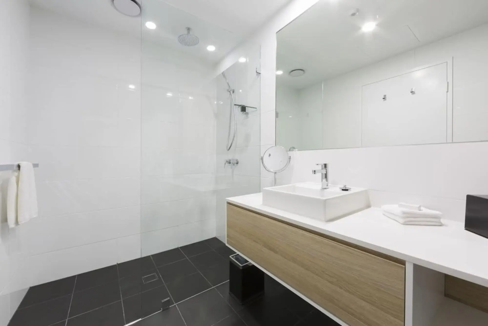 Avenue Hotel Canberra