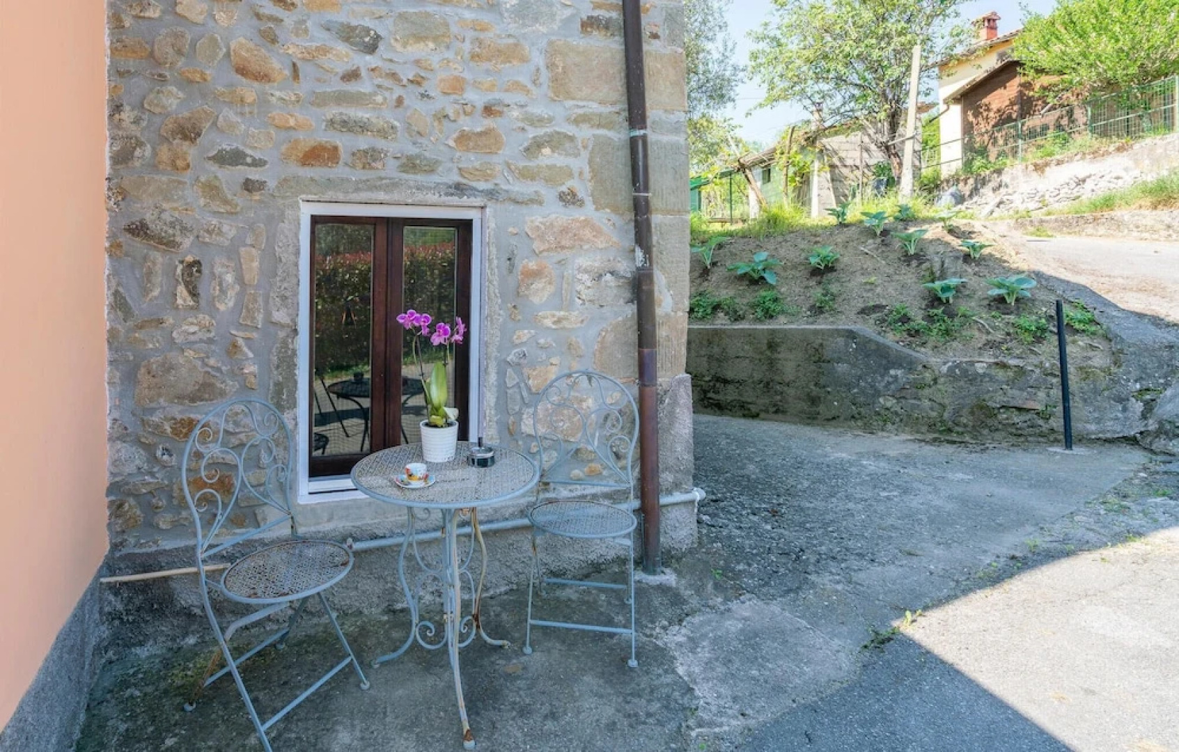 Amazing Home in Cascio, Molazzana With 2 Bedrooms and Wifi