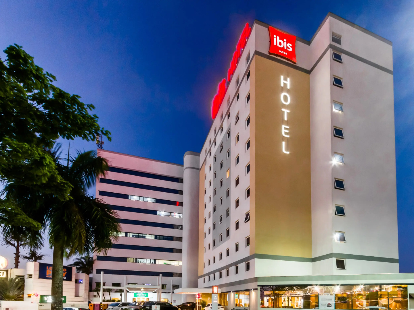 ibis Marilia