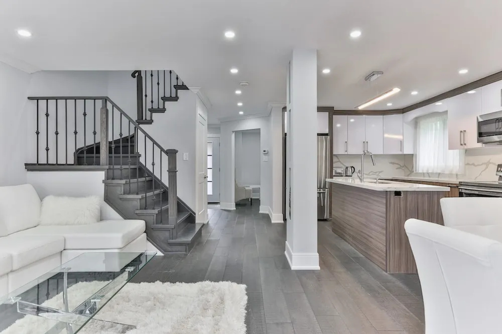 QuickStay - Classy 5brm House in Vaughan