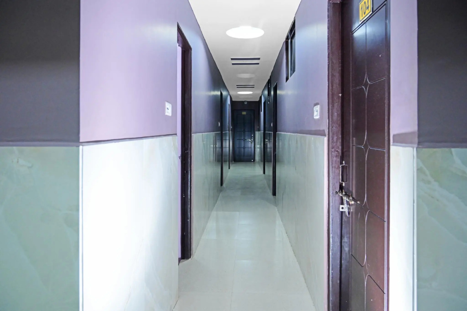 OYO Flagship 83429 Hotel Kamdhenu Palace