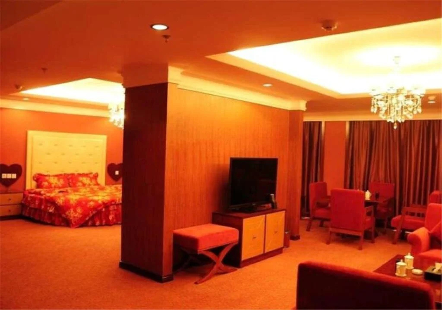 Liangshan Golden Beach Hotel