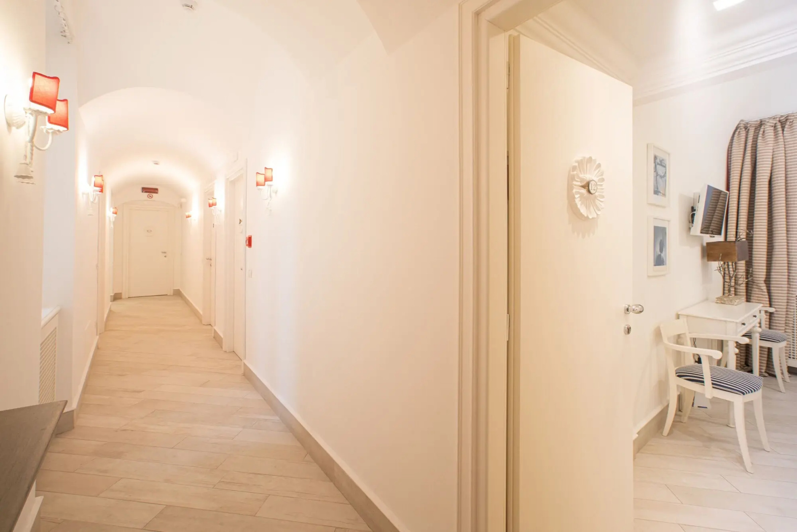Marina Hotel Charming Rooms