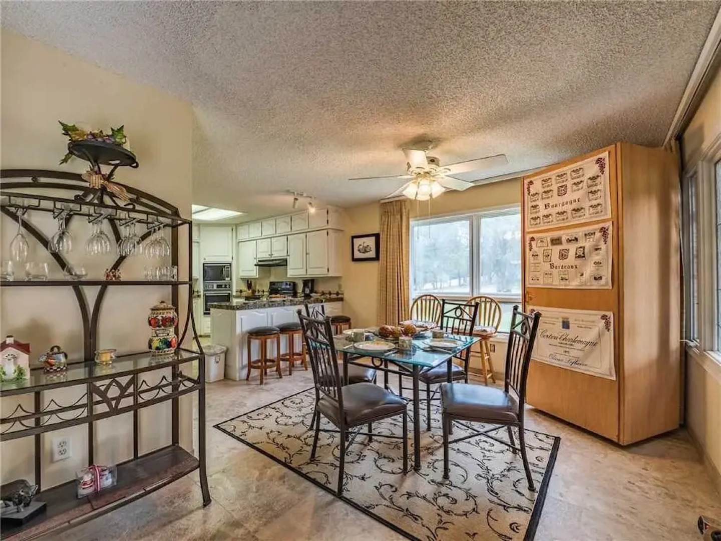 High Mesa Escape - Three Bedroom Cabin