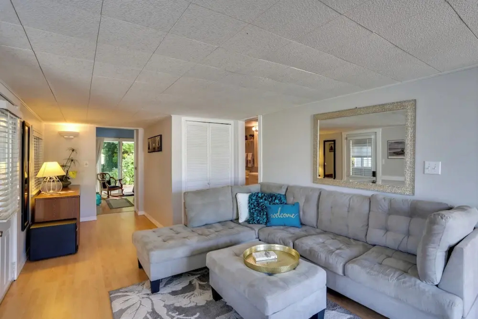 1 Mi to Birch Bay SP! Cozy Cabin w/ Pool Access