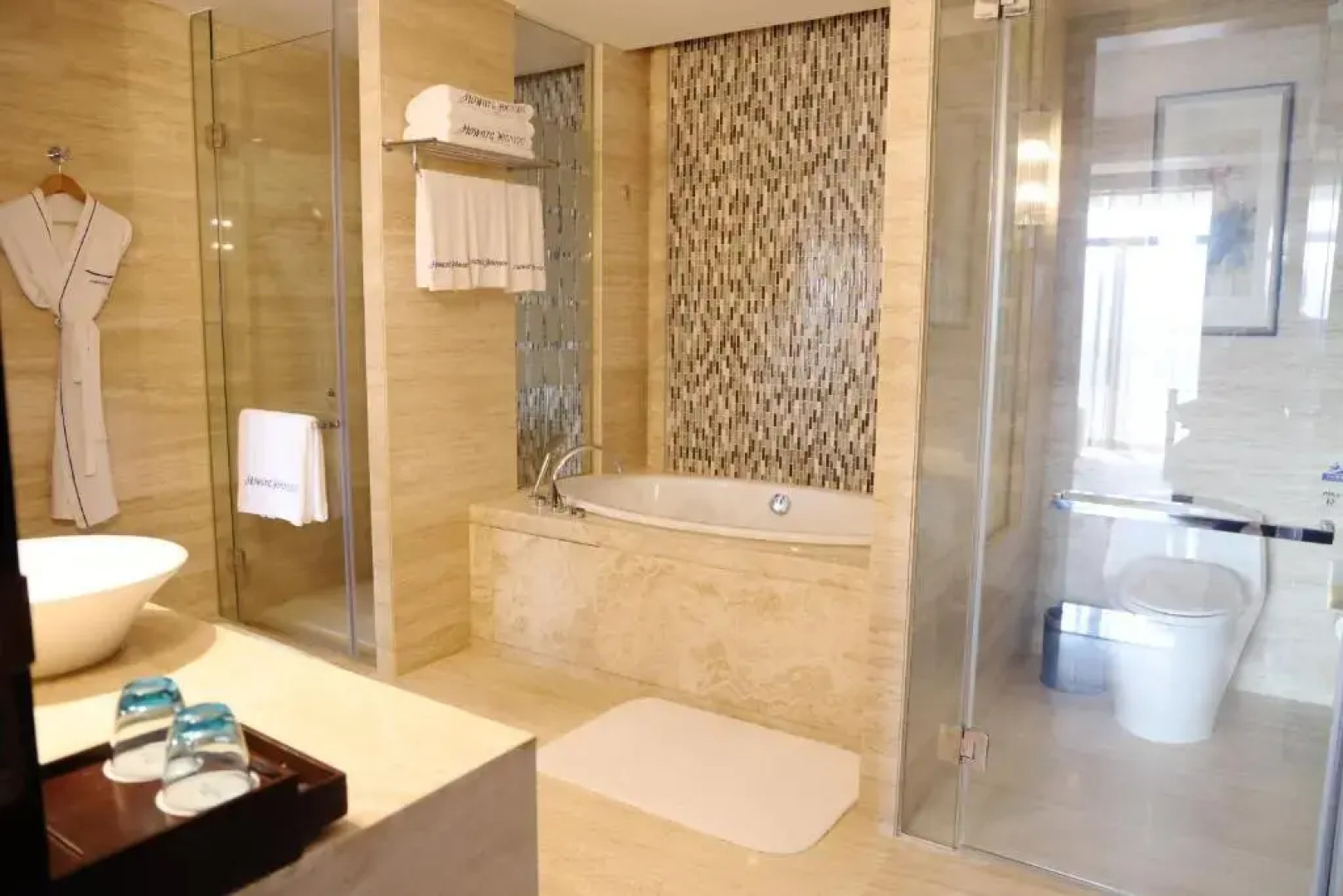 Howard Johnson by Wyndham Changsheng Plaza Meizhou