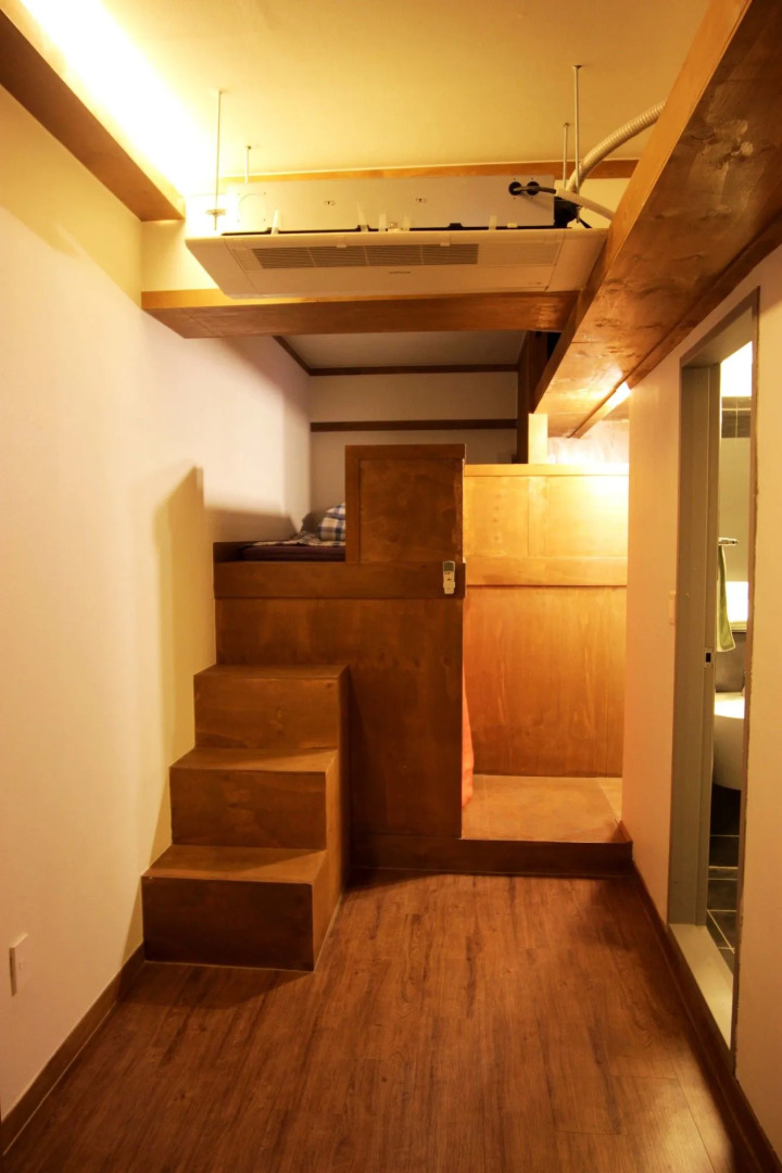 Urban Art Stay - Hostel