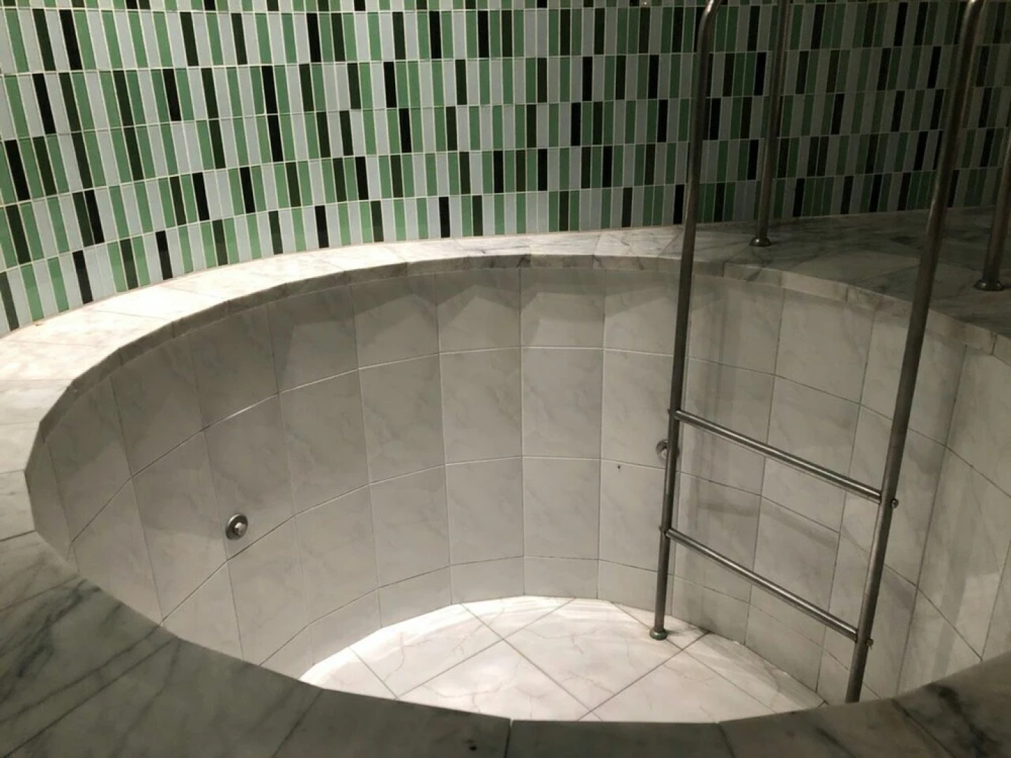 No Problem Hotel at Glinka Street