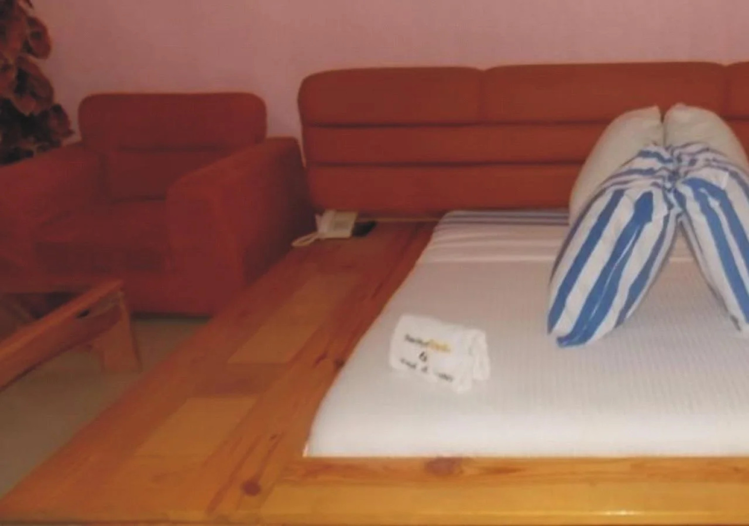 Sheriffyt Royal Hotel And Suites