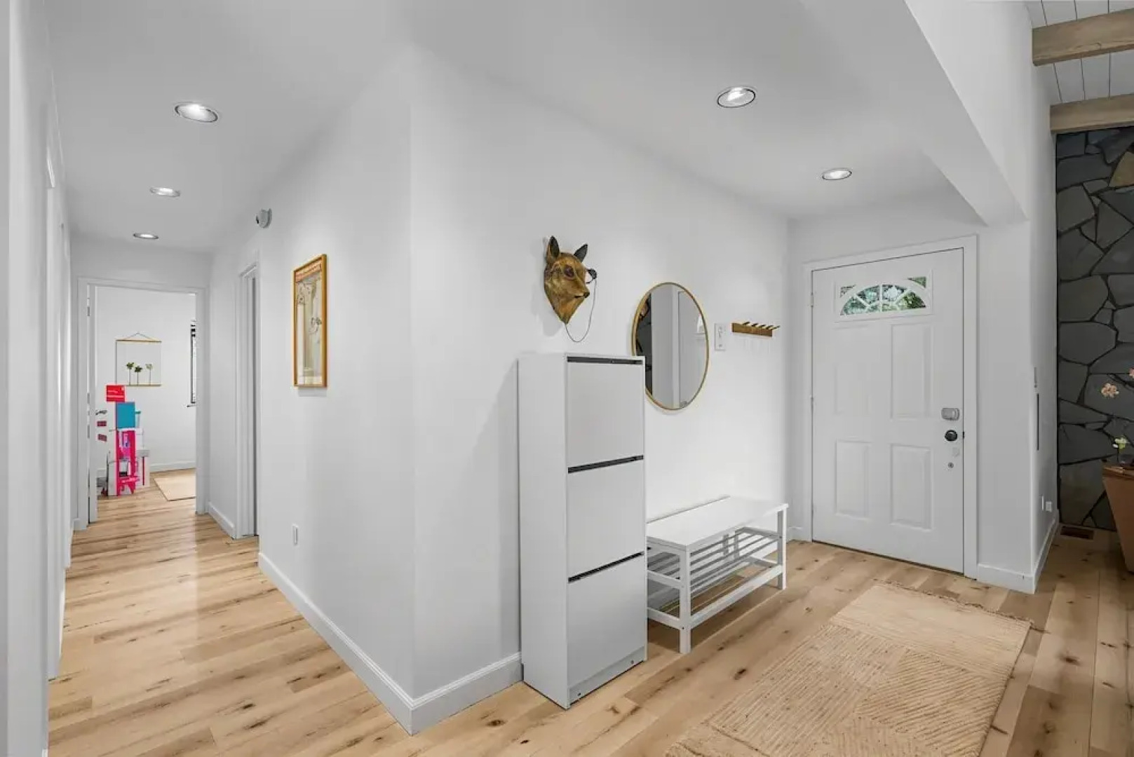 The Red House - Near Golf, Beaches & Communal Pool by Yosemite Region Resorts