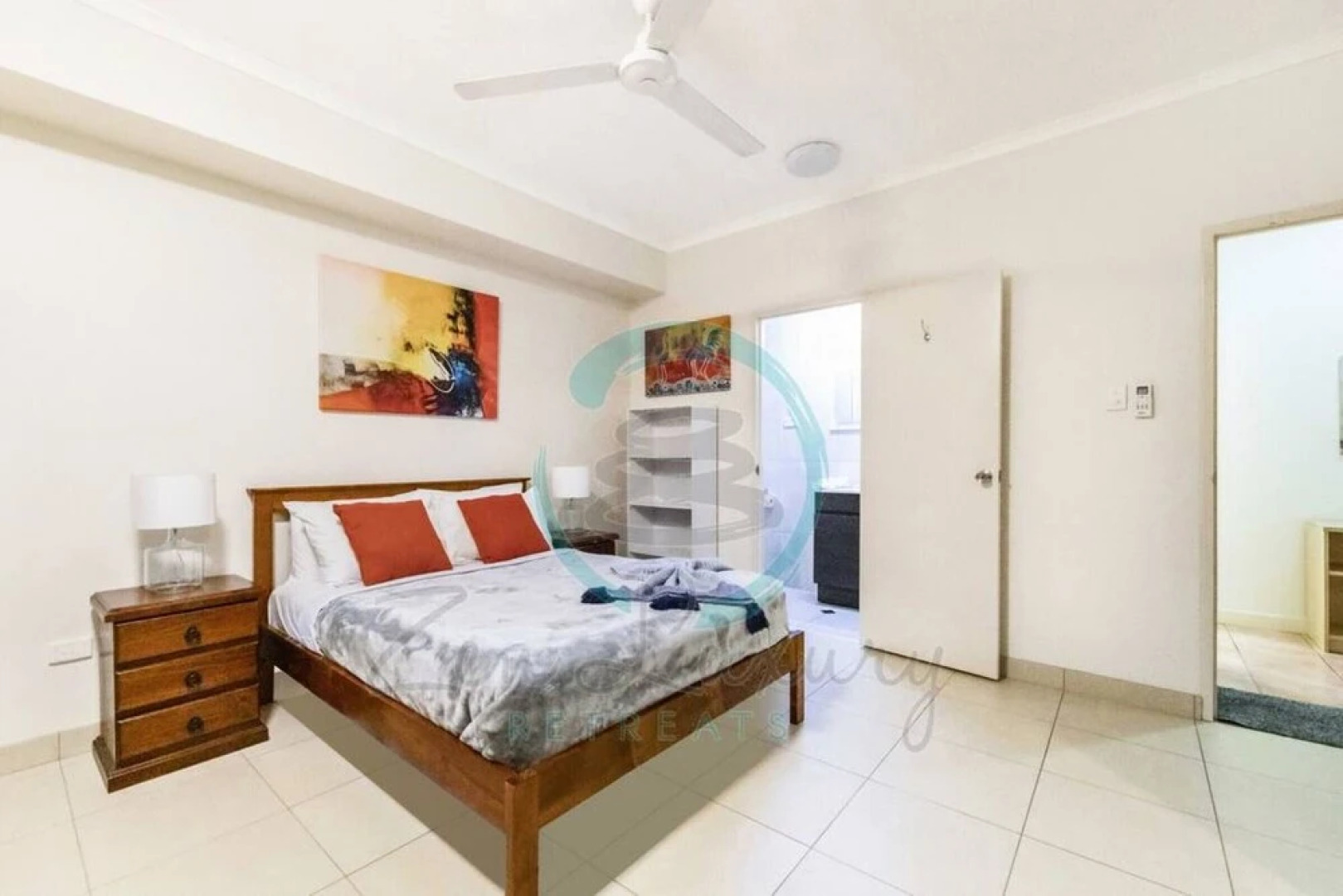 ZEN FORESHORE - 2 Bedroom Apt with Pool