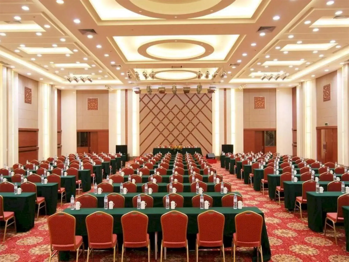 Rising International City Hotel