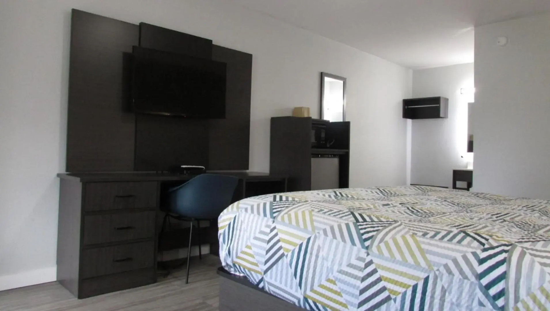 Motel 6 Brookhaven, MS