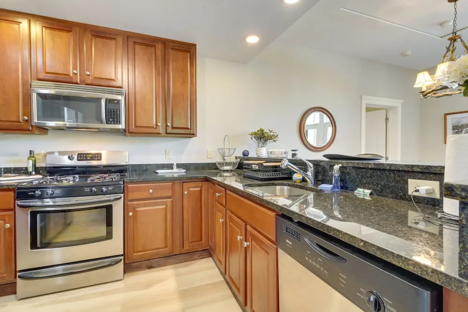 Castle Hill Resort Condo: 5 Mi to Slopes at Okemo!