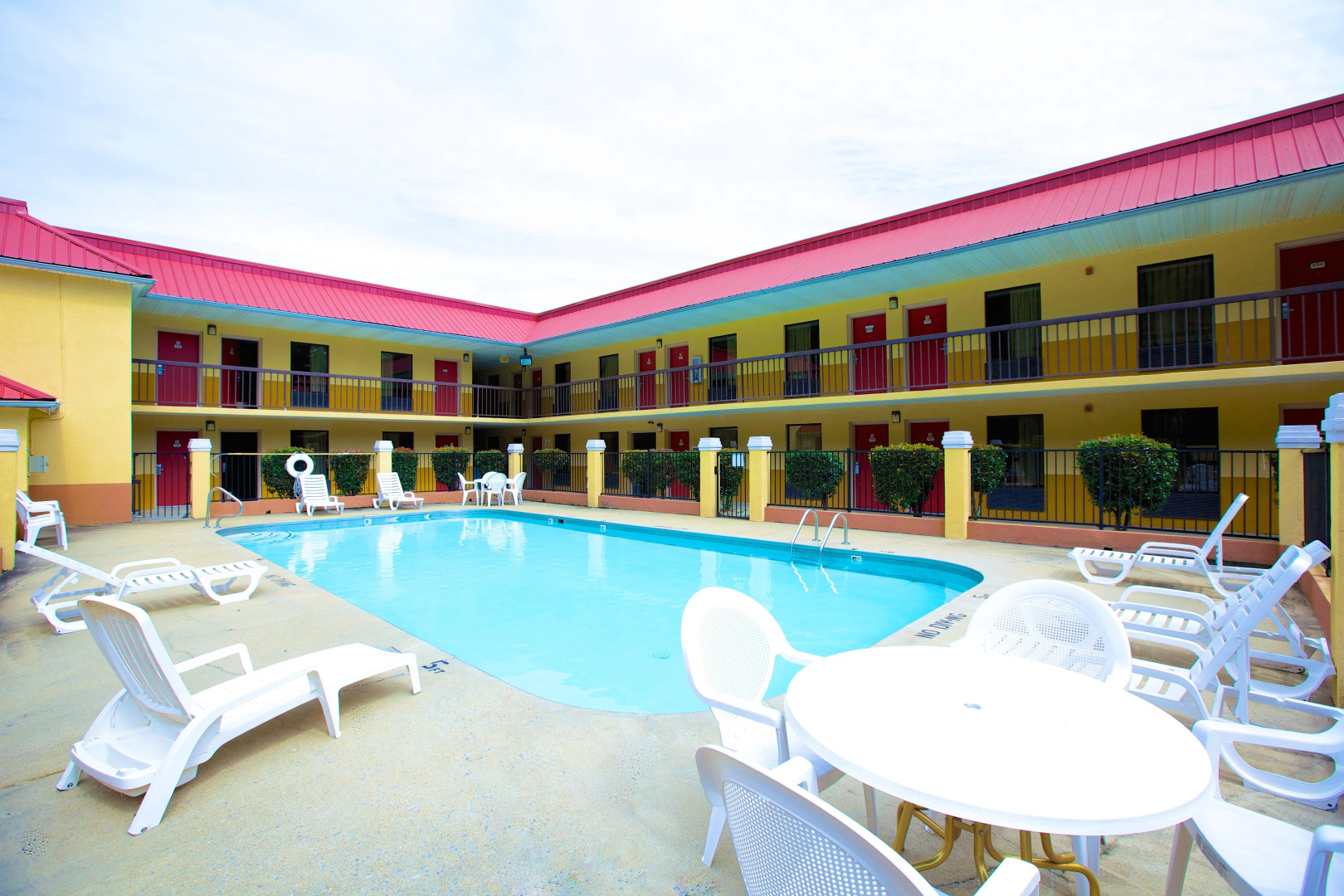 Red Roof Inn Cartersville–Emerson/LakePoint North